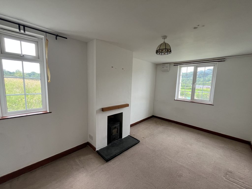 Property photo 3 of 17 Not Specified