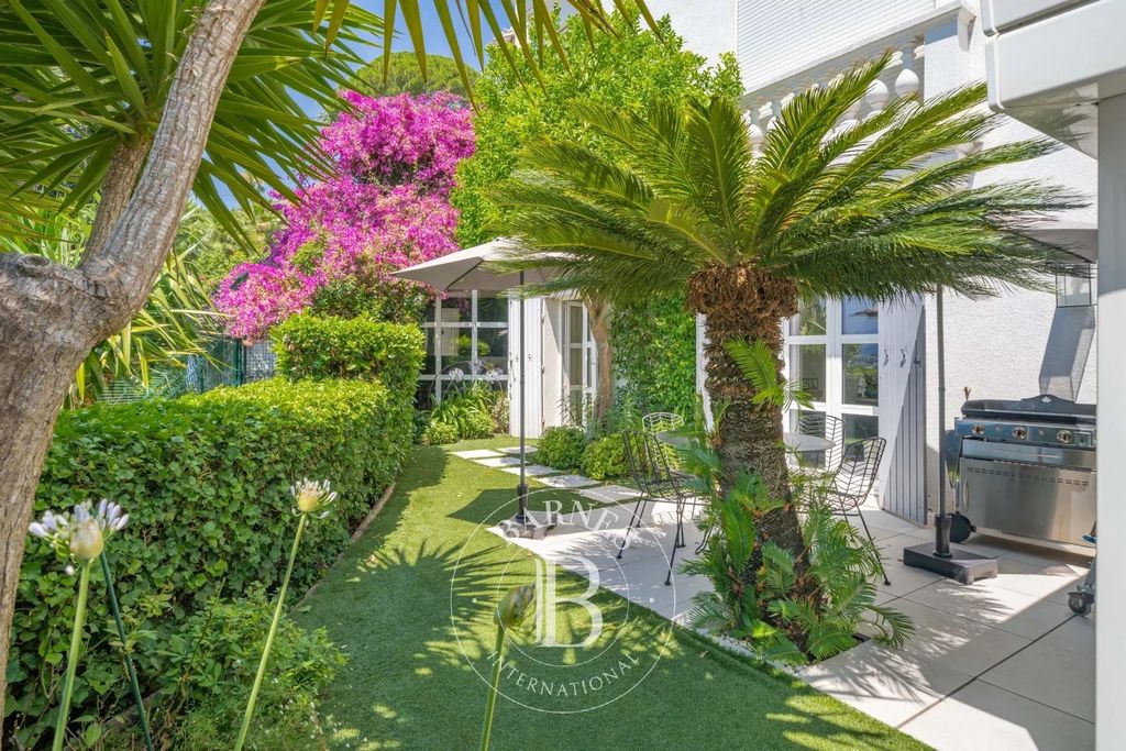 Property photo 1 of 15 Cannet - 3 Rooms - Sea View - Garden