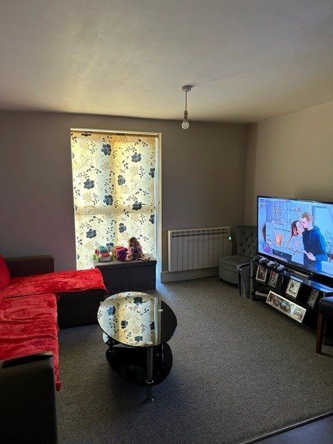 Property photo 2 of 5 4