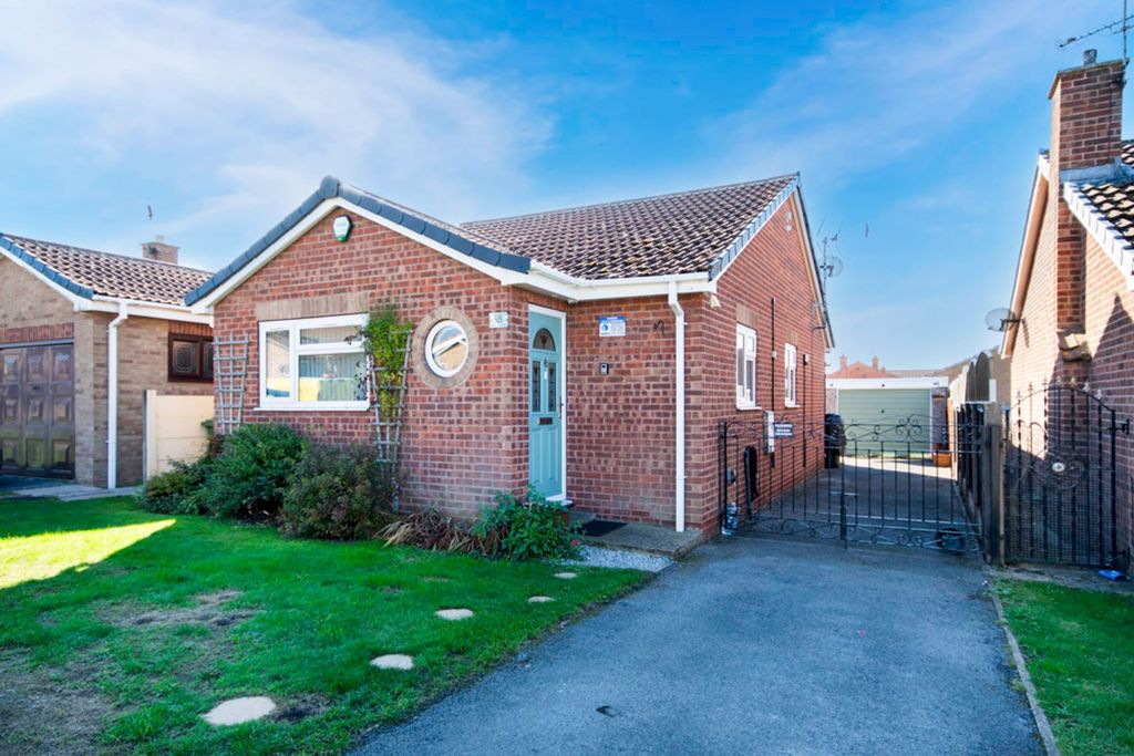 Property photo 1 of 11