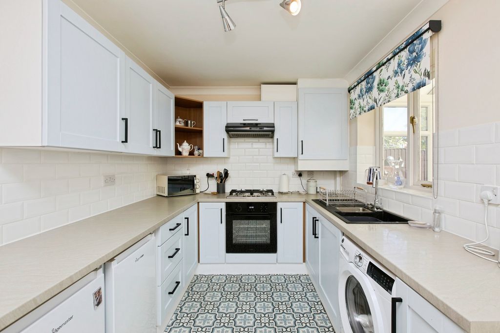 Property photo 3 of 19 Pbox-Img.Jpg