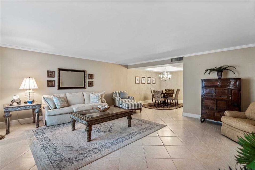 Property photo 3 of 9 <Alttext/>
