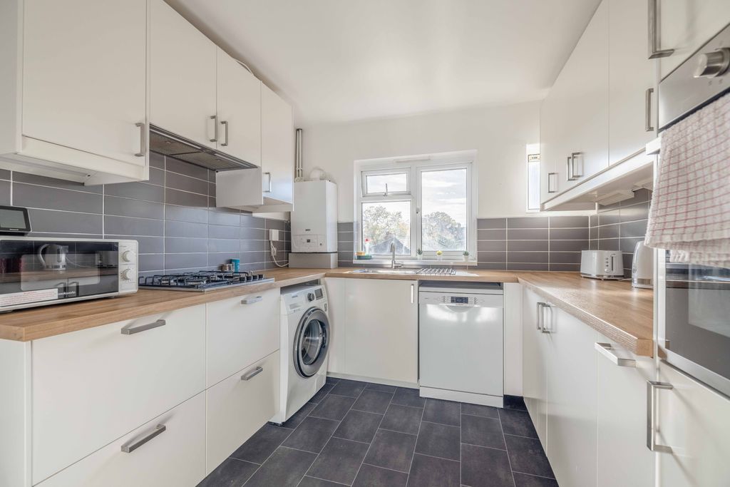 Property photo 1 of 9 B62Tnc (6 Of 9)