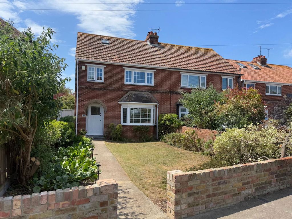 Property photo 1 of 28