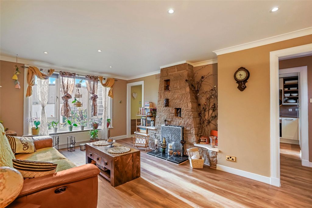 Property photo 3 of 21 Picture No. 04