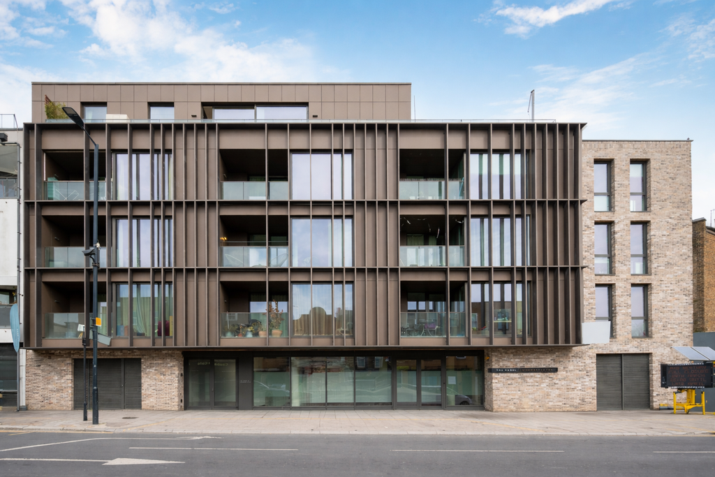 Property photo 1 of 20 Front (Exterior)