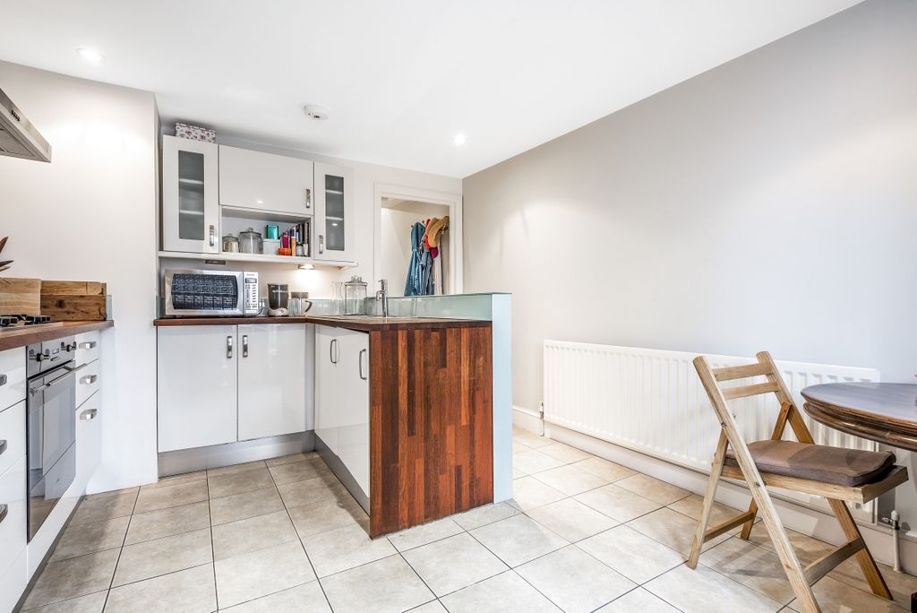 Property photo 3 of 24 402797 (3)