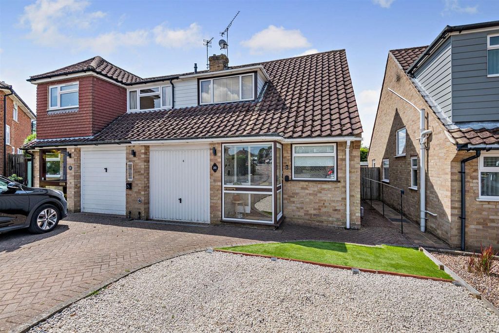 Property photo 1 of 16 8656190-Exterior03-800.Jpg