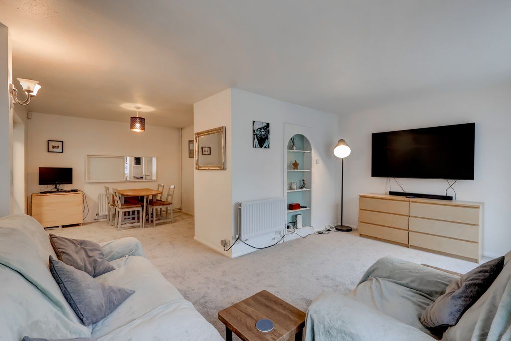 Property photo 2 of 15 Picture No. 05