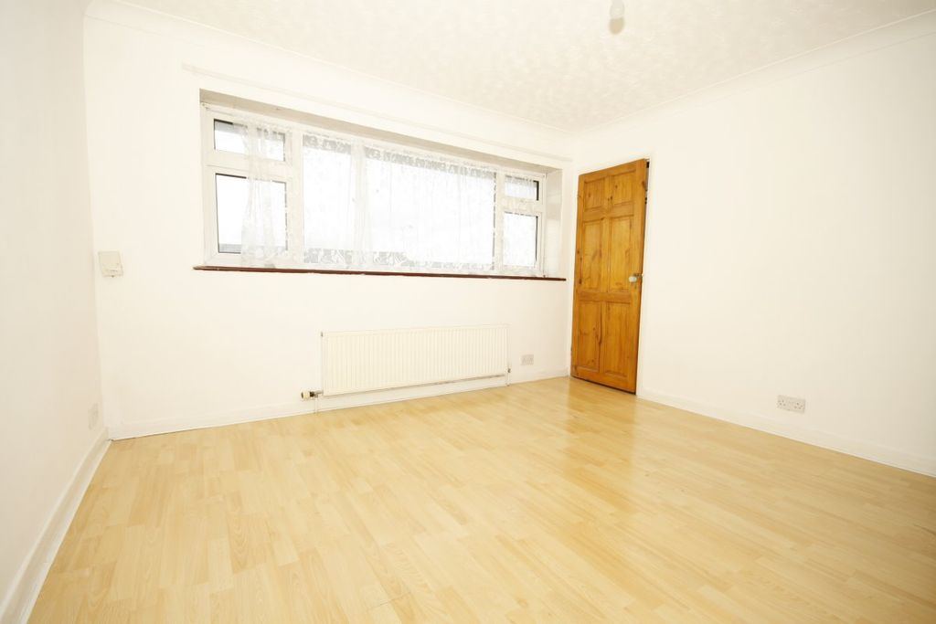 Property photo 2 of 7 35963482.Jpg