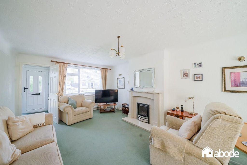 Property photo 3 of 22 6 Ditchfield -14.Jpg