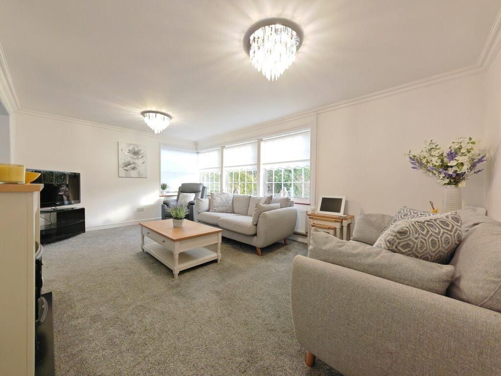 Property photo 2 of 17 Ace2A199-Cad2-42B7-8382-554Eba493635.Jpg