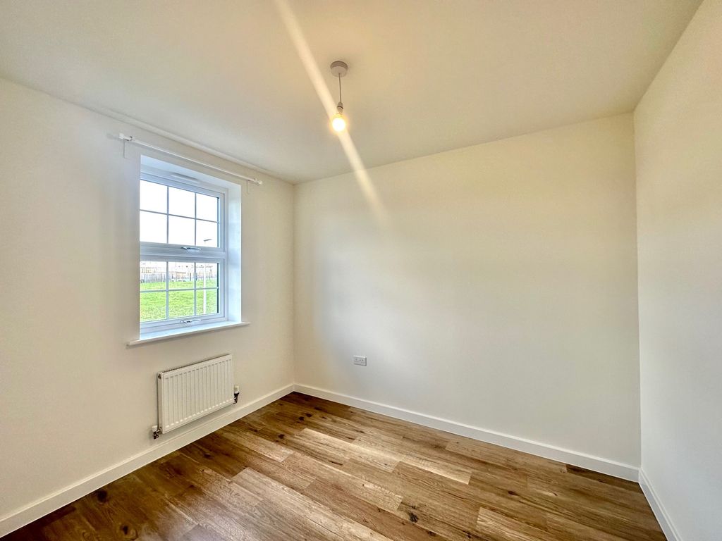 Additional image 9 of 3 bed town house to rentDart Avenue, Topsham, Exeter EX2