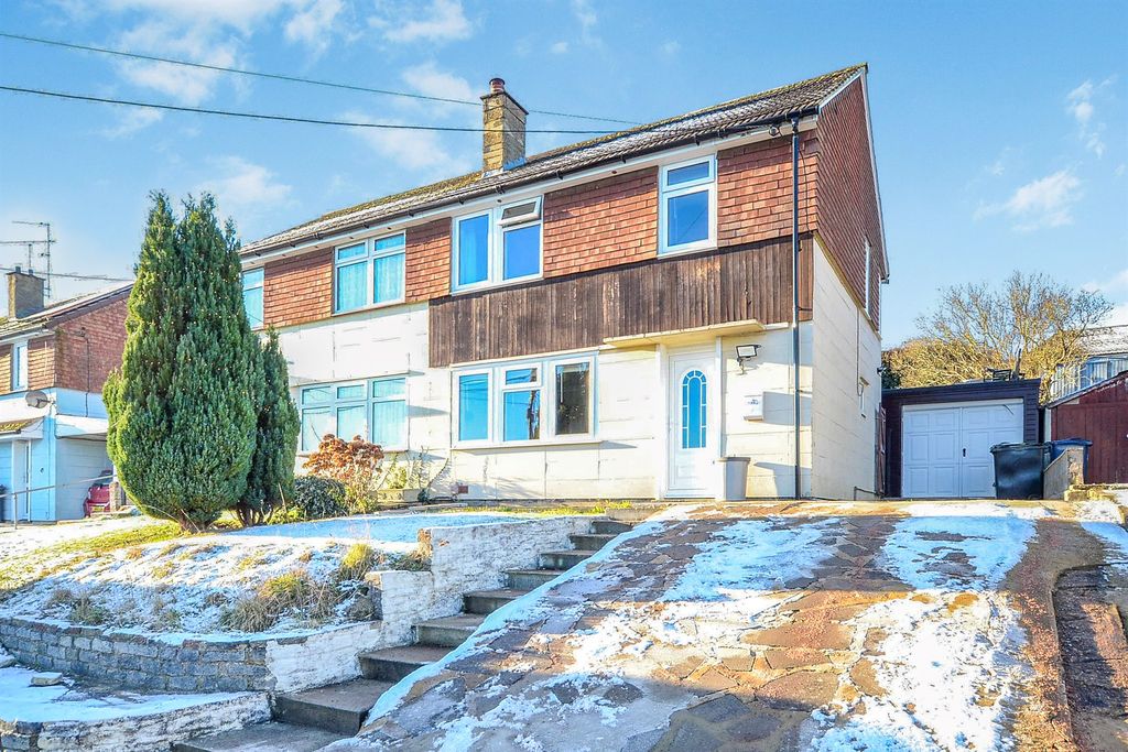 Property photo 1 of 20