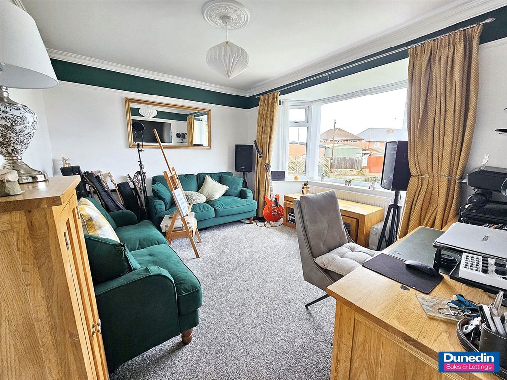 Property photo 2 of 23 Picture No. 08