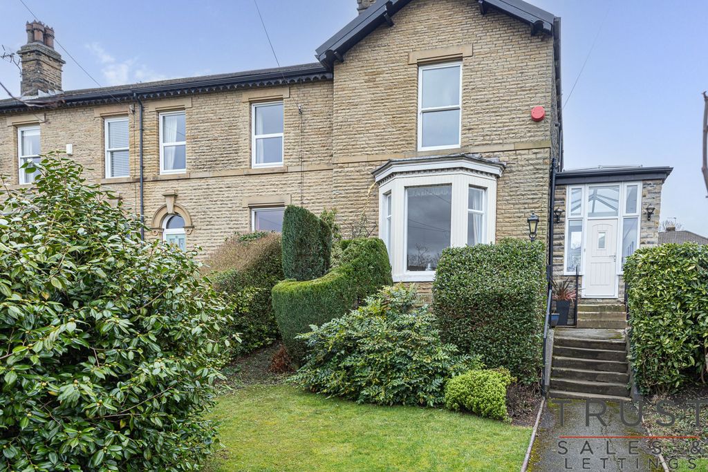 Property photo 1 of 41