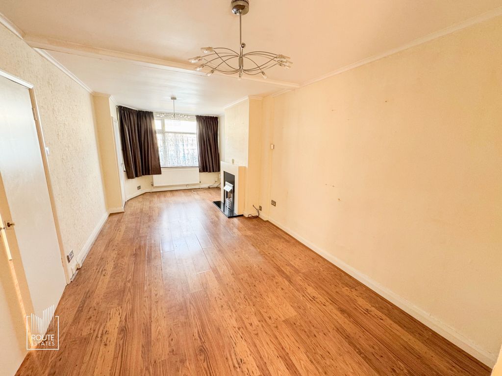 Property photo 3 of 13 Photo 7