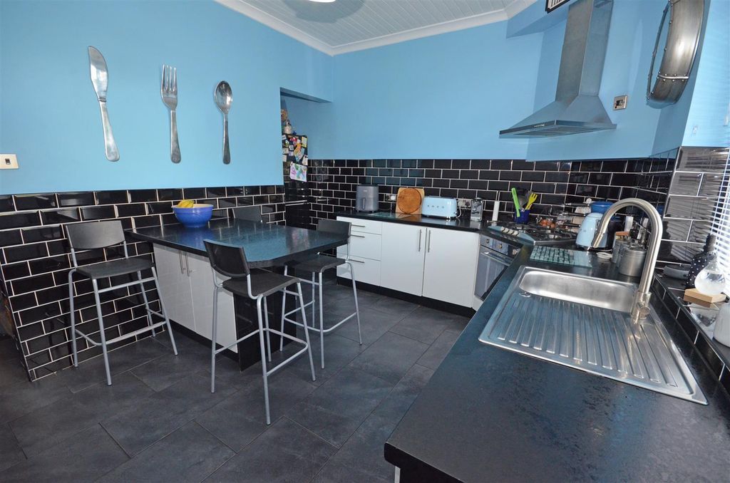 Property photo 3 of 21 01B.Jpg
