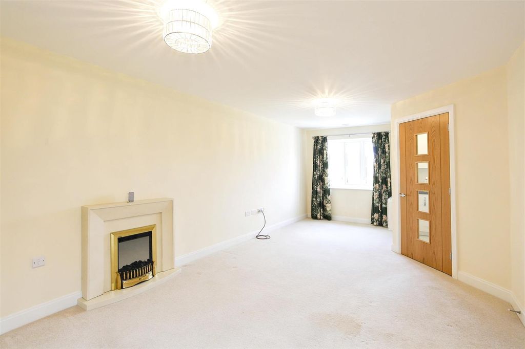 Property photo 3 of 14 8A32E8F4-B4d0-Ec11-A7B5-6045Bd0Fc929.Jpg