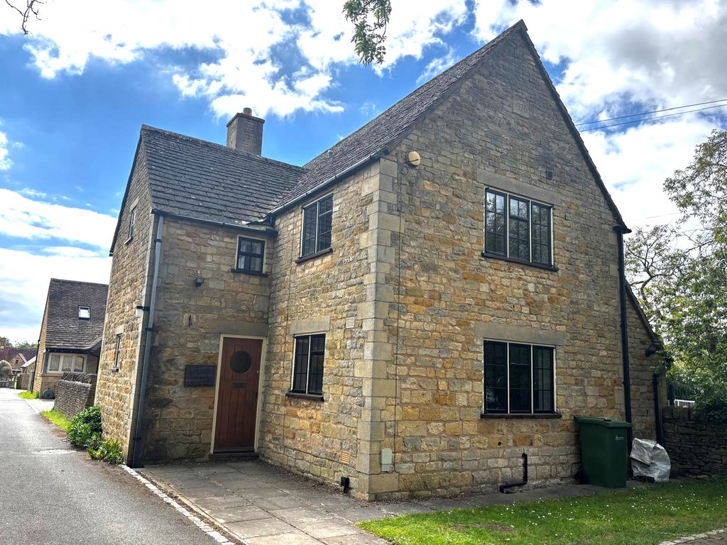 Property photo 1 of 21