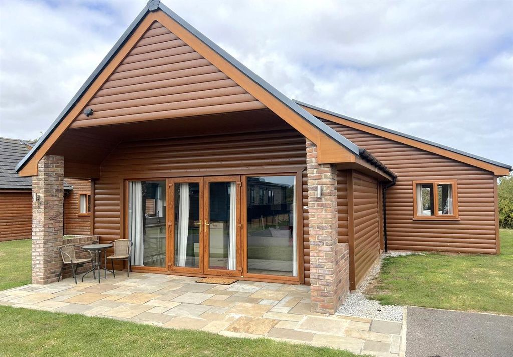 Property photo 1 of 25 597-1.Jpg