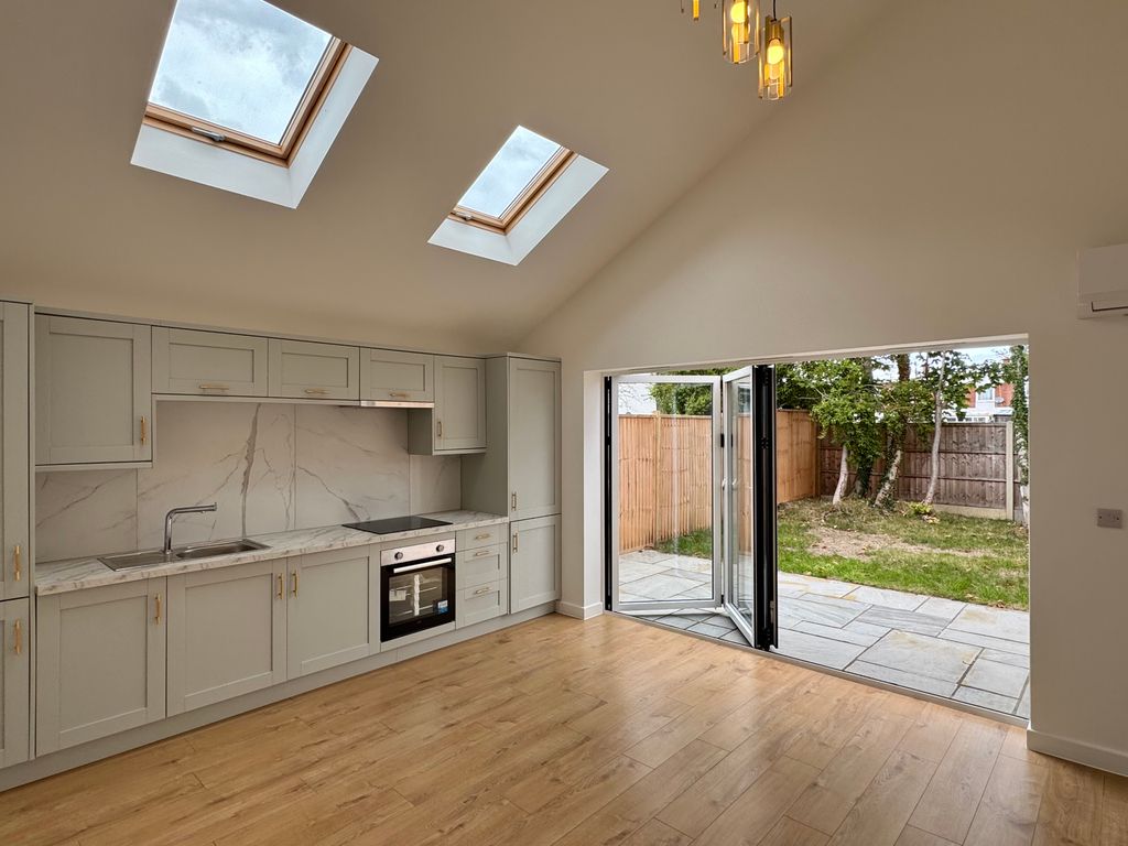 Property photo 2 of 10 Open Plan