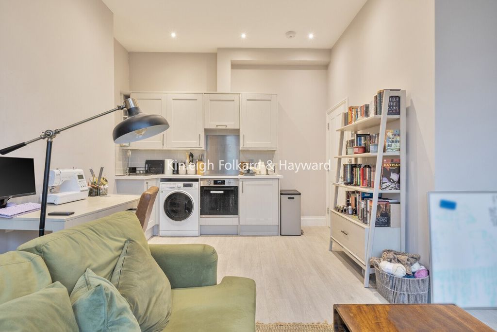 Property photo 3 of 13 Picture No. 05