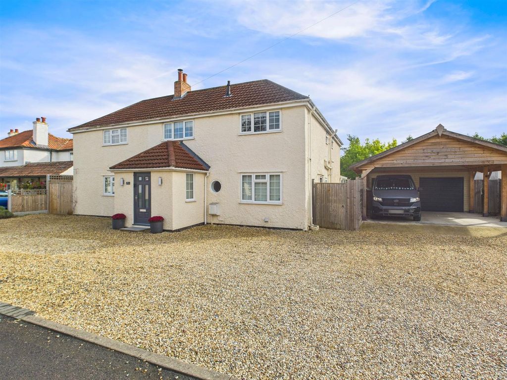 Property photo 2 of 43