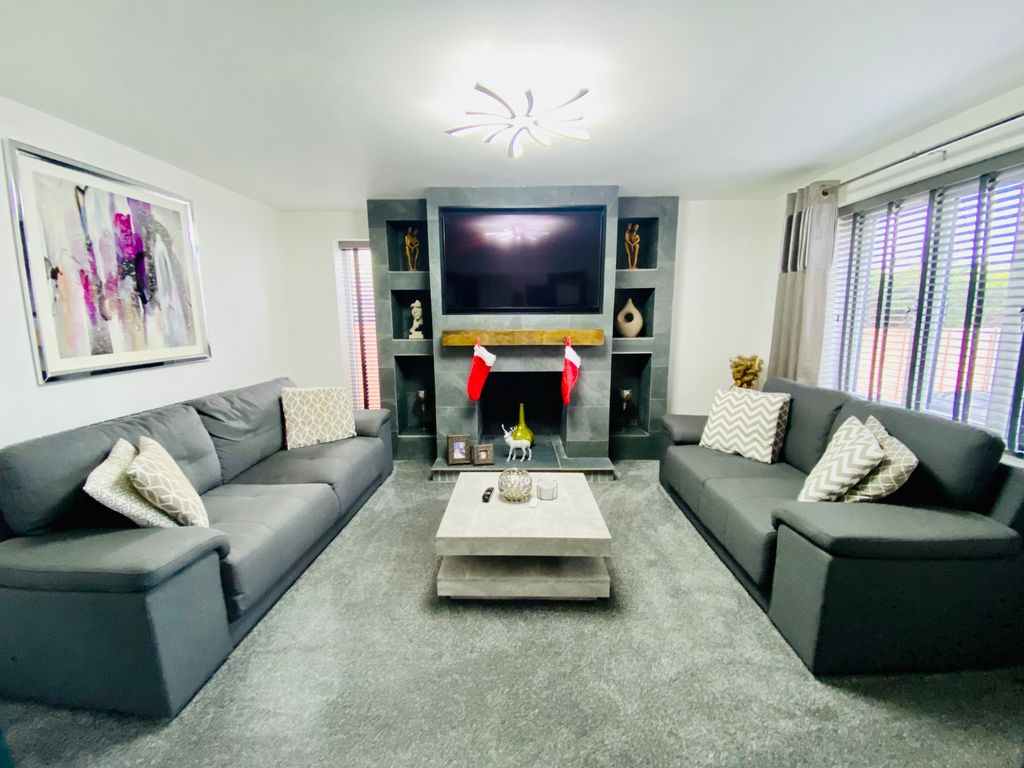 Property photo 3 of 14