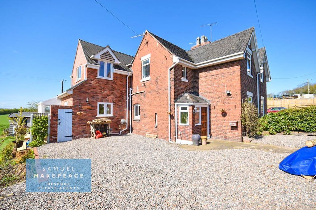 Property photo 2 of 38 Gallery