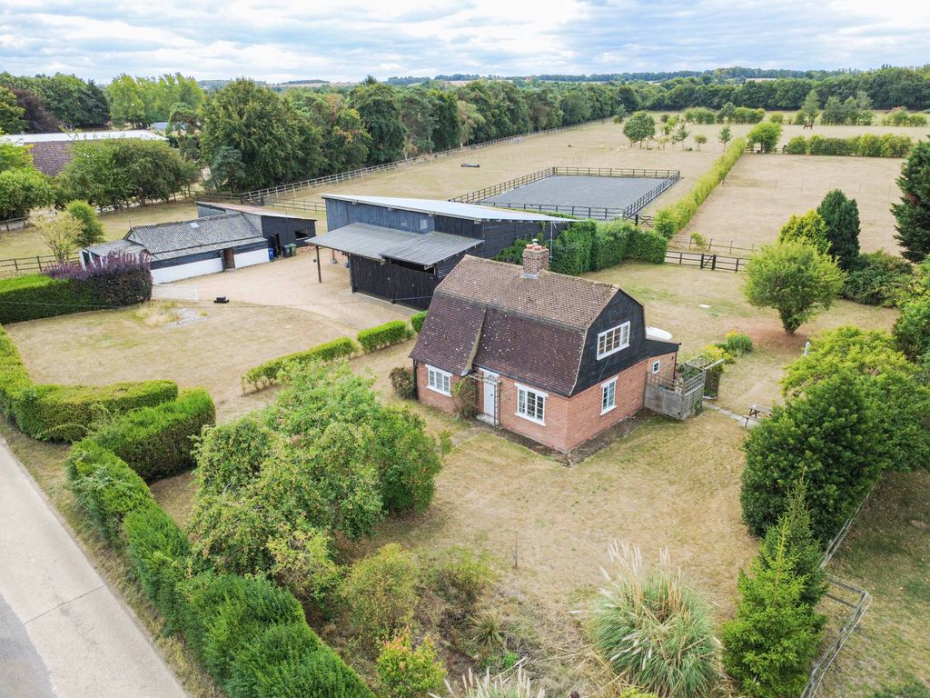 Property photo 1 of 20 Fairlands 1.2-4