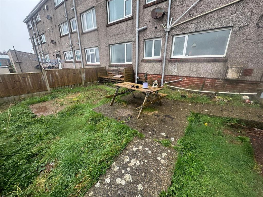 Additional image 8 of 2 bed flat for saleObservatory Avenue, Hakin SA73