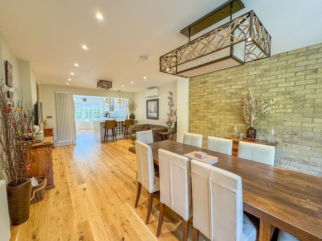 Property photo 3 of 36 Breakfast Area 1
