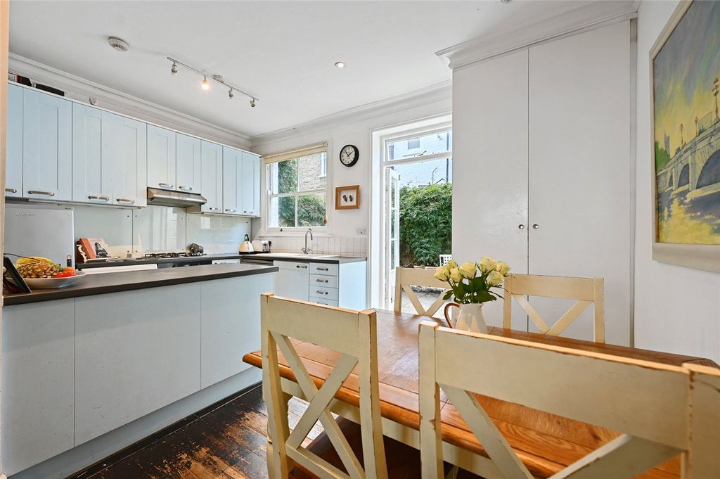 Property photo 3 of 12 Picture No. 18