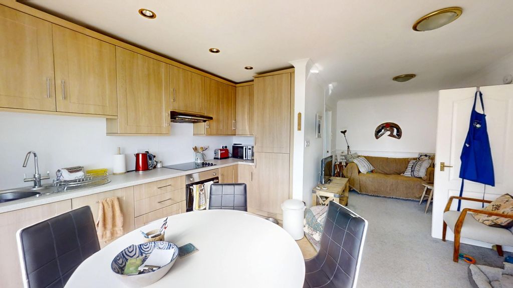 Property photo 3 of 18 Cove-Park-Portland-Dorset-UK-03032026_143126