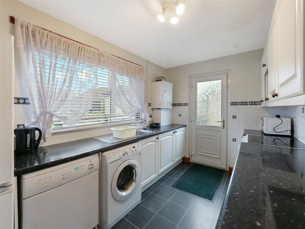 Property photo 3 of 14 Kitchen