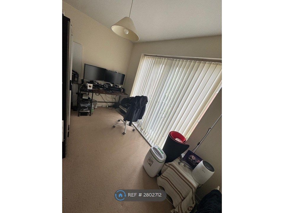 Property photo 3 of 28