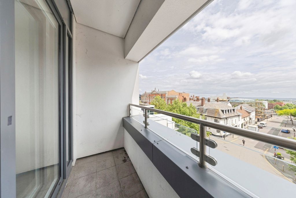 Property photo 2 of 11 Pbox-Img.Jpg