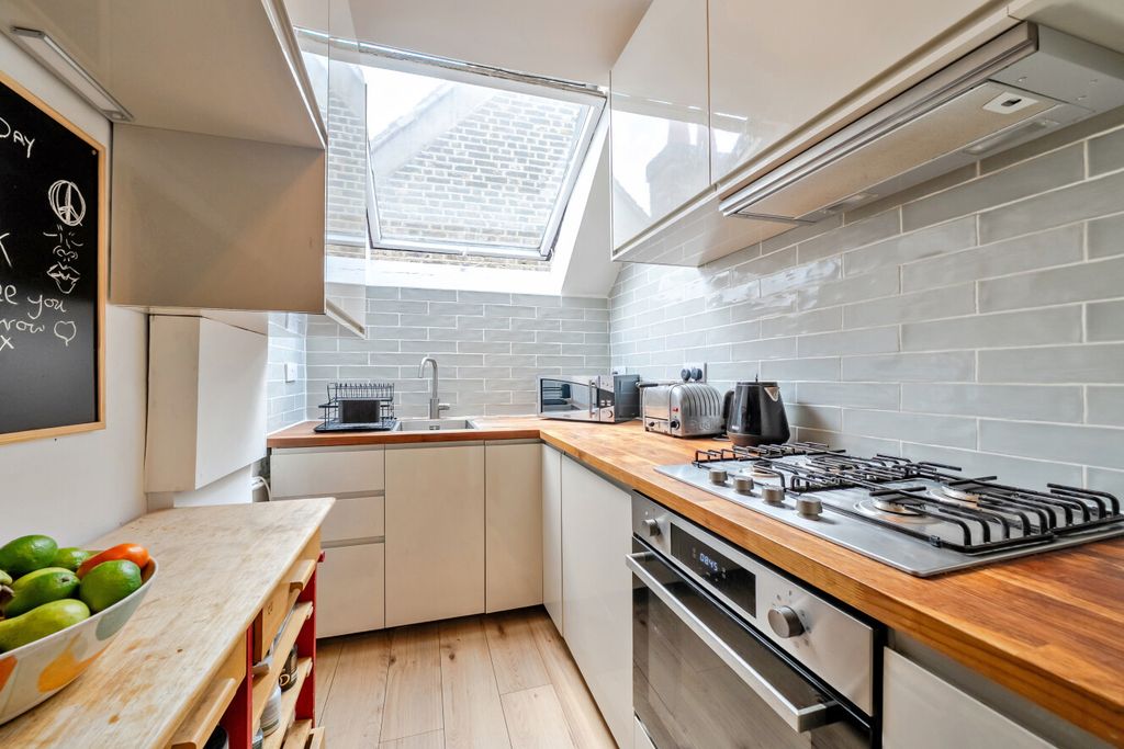 Property photo 3 of 10 1511528-13-6A8F24...