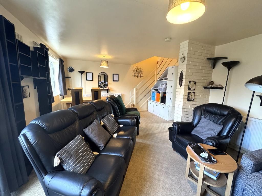 Property photo 3 of 15 Lounge/Diner