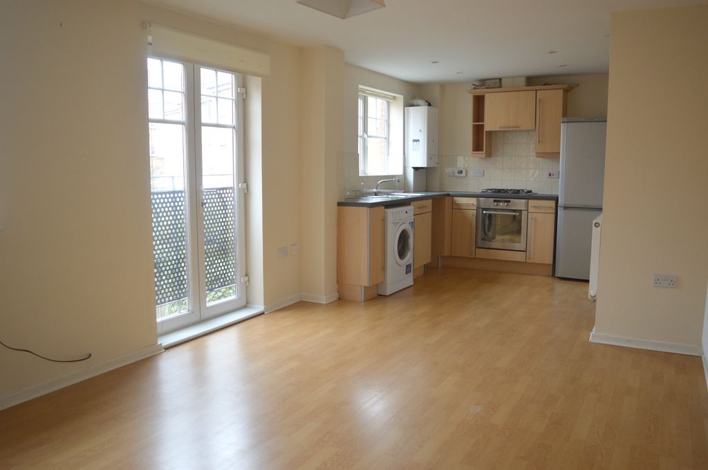 Property photo 2 of 8