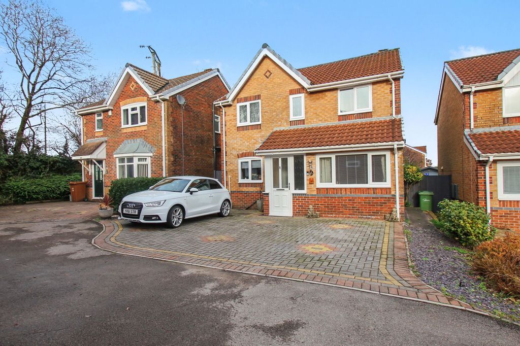 Property photo 1 of 24