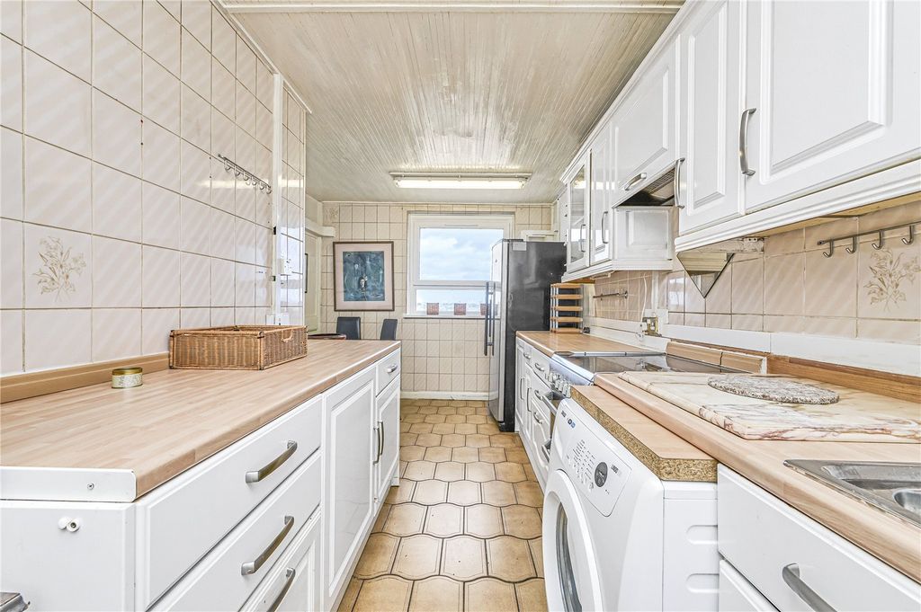 Property photo 2 of 12 Picture No. 05