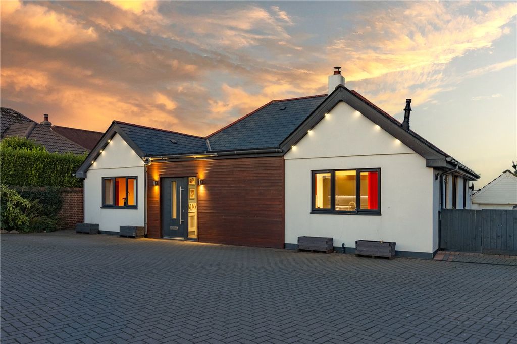 Property photo 1 of 29 Picture No. 12