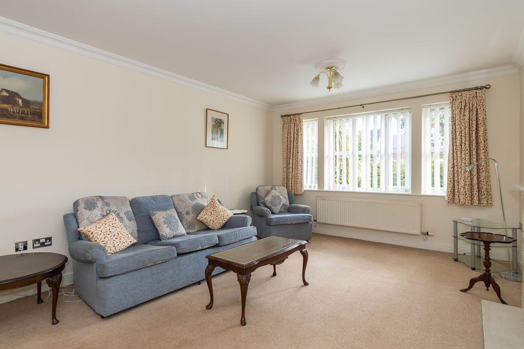 Property photo 2 of 16 Photo 1