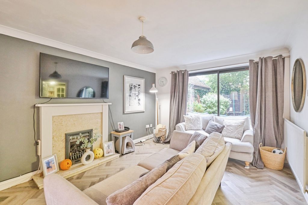 Property photo 2 of 22 Photo