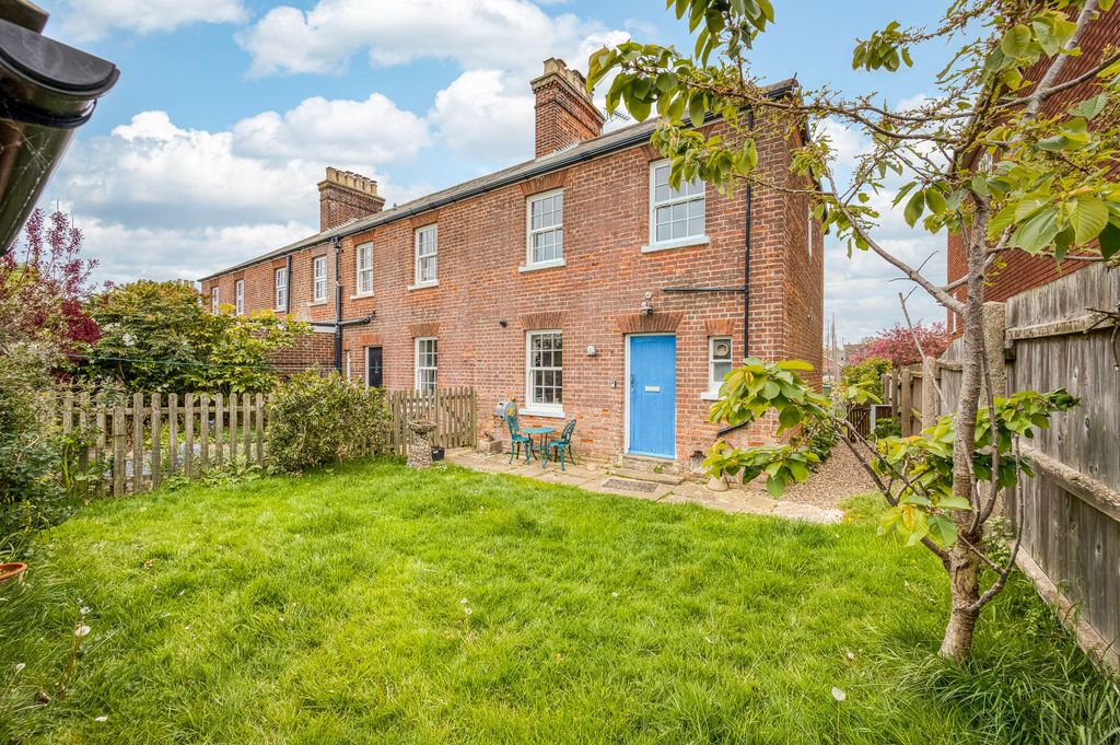 Property photo 1 of 17