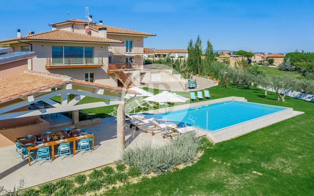 Property photo 1 of 30