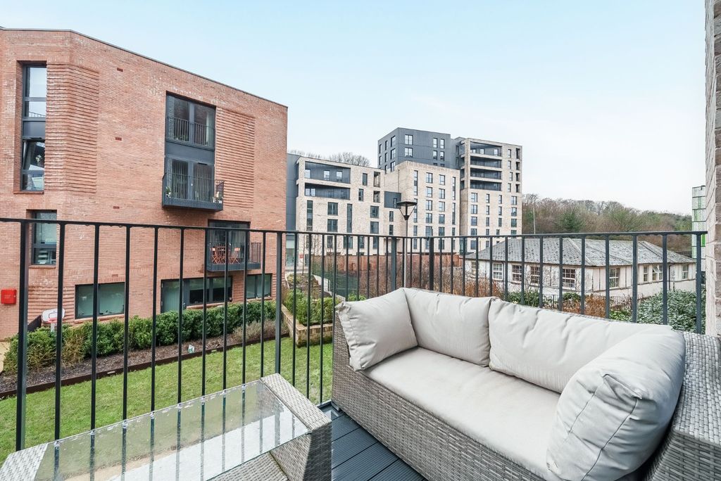 Property photo 3 of 13 4828964