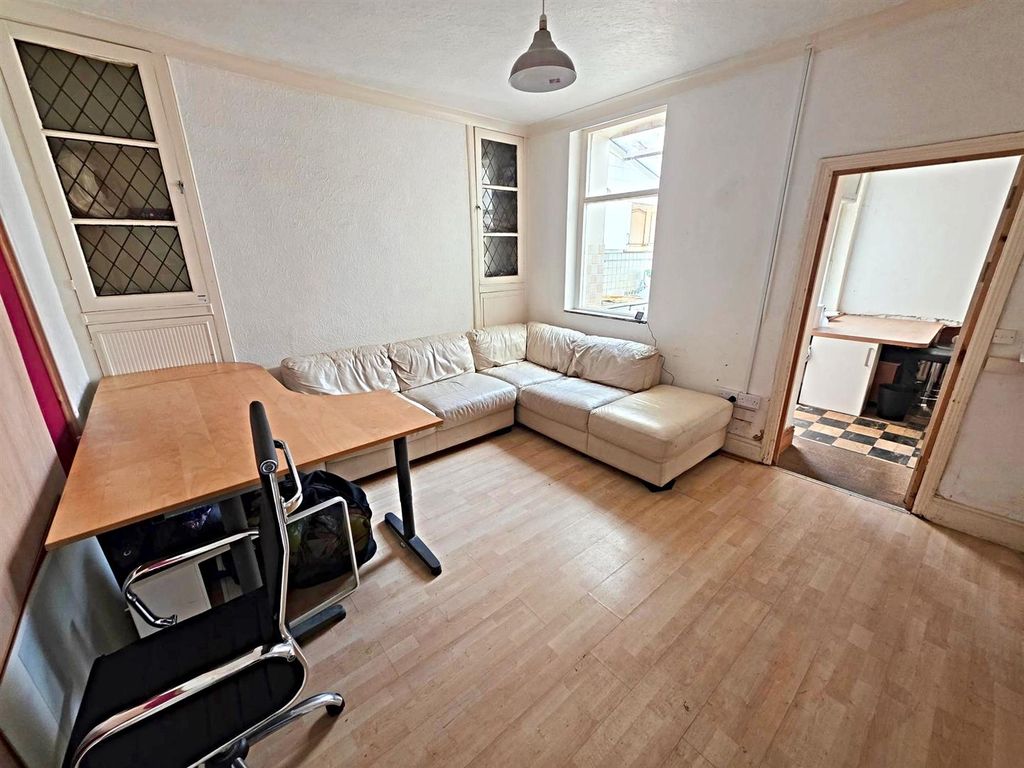 Property photo 3 of 13 Living Room